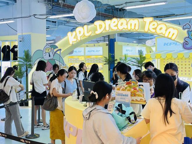 被“电竞人”占领了!苏河湾万象天地变身“电竞痛湾”?(图2)