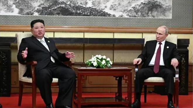 金正恩单独会晤普京称帮助俄罗斯是兄弟般的责任(图1)