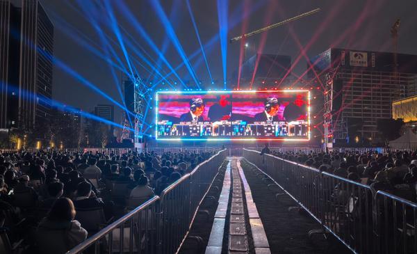 虎牙HYPERX英雄联盟2025全球总决赛观赛派对见证T1三连冠电竞+跨界融合引领产业新风向(图4)