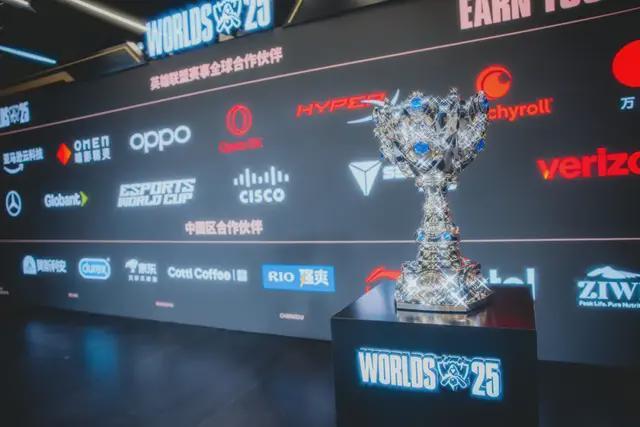 S赛三连冠+第六冠Faker与T1的亿元商业版图(图10)