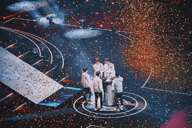 所有跟《英雄联盟》有关的故事都将与Faker相遇(图10)