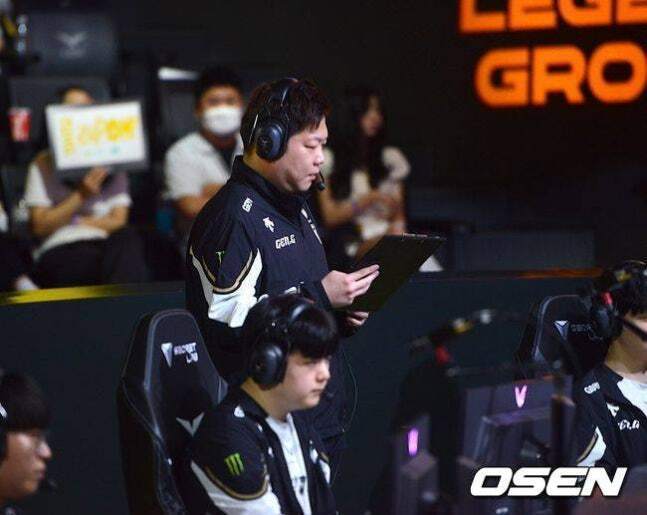 WBG教练金晶洙谈离开GEN原因：未能拿下S赛冠军我必须承担责任(图2)