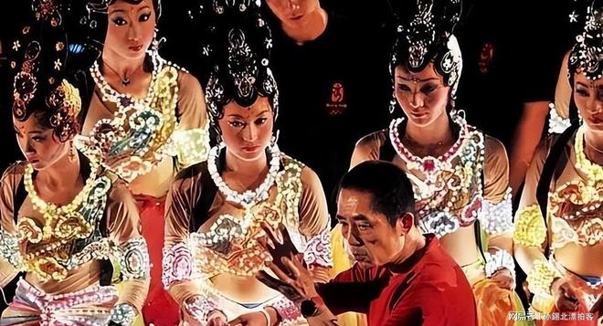 张艺谋：“一代国师”被人诟病在芸芸众生中迷失自我令人不解(图4)